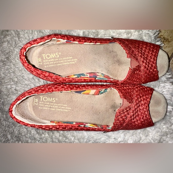 TOMS Savannah Burnt Red Woven Raffia Wedge - Women Color: Red Size: W7 - Picture 5 of 8